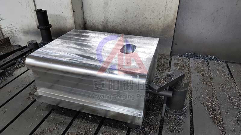 數(shù)控錘模座加工廠(chǎng)家